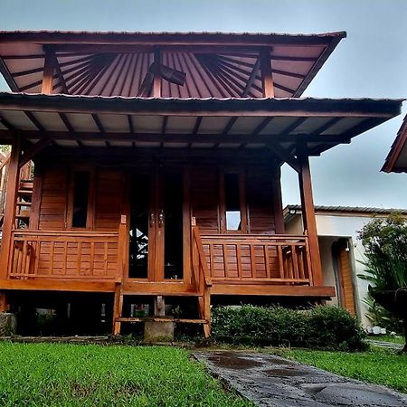 Mayeka Transit Hostel Bandara Internasional Lombok Praya Eksteriør bilde