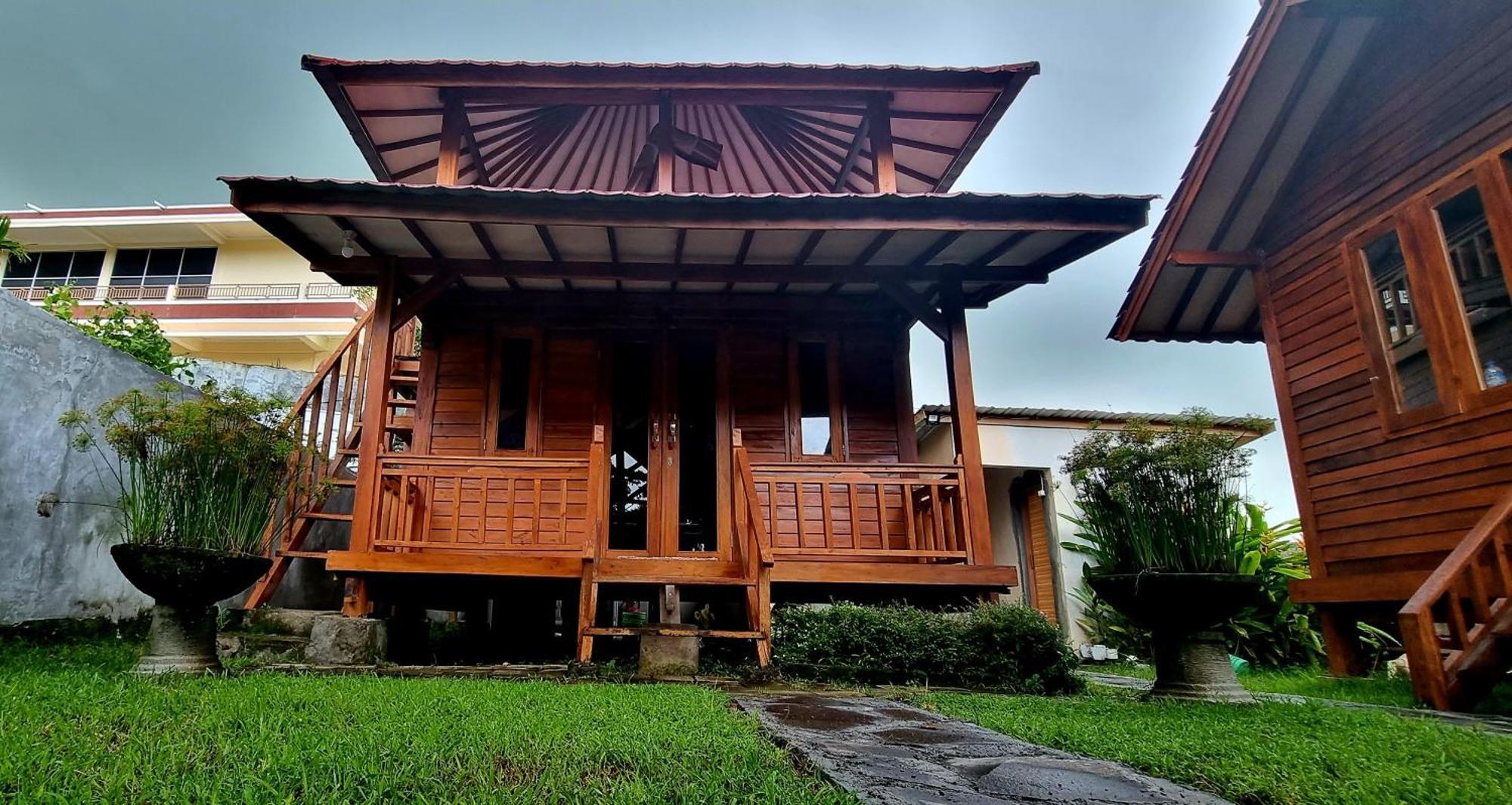 Mayeka Transit Hostel Bandara Internasional Lombok Praya Eksteriør bilde